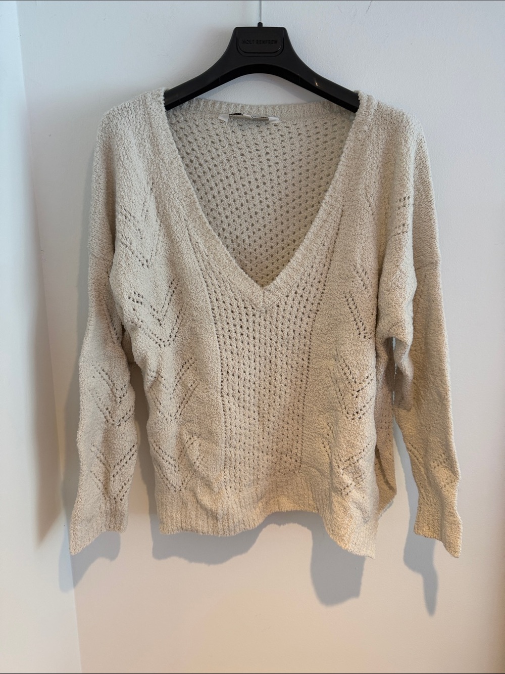 cupcakes & cashmere Cream V-Neck Knit Sweater
